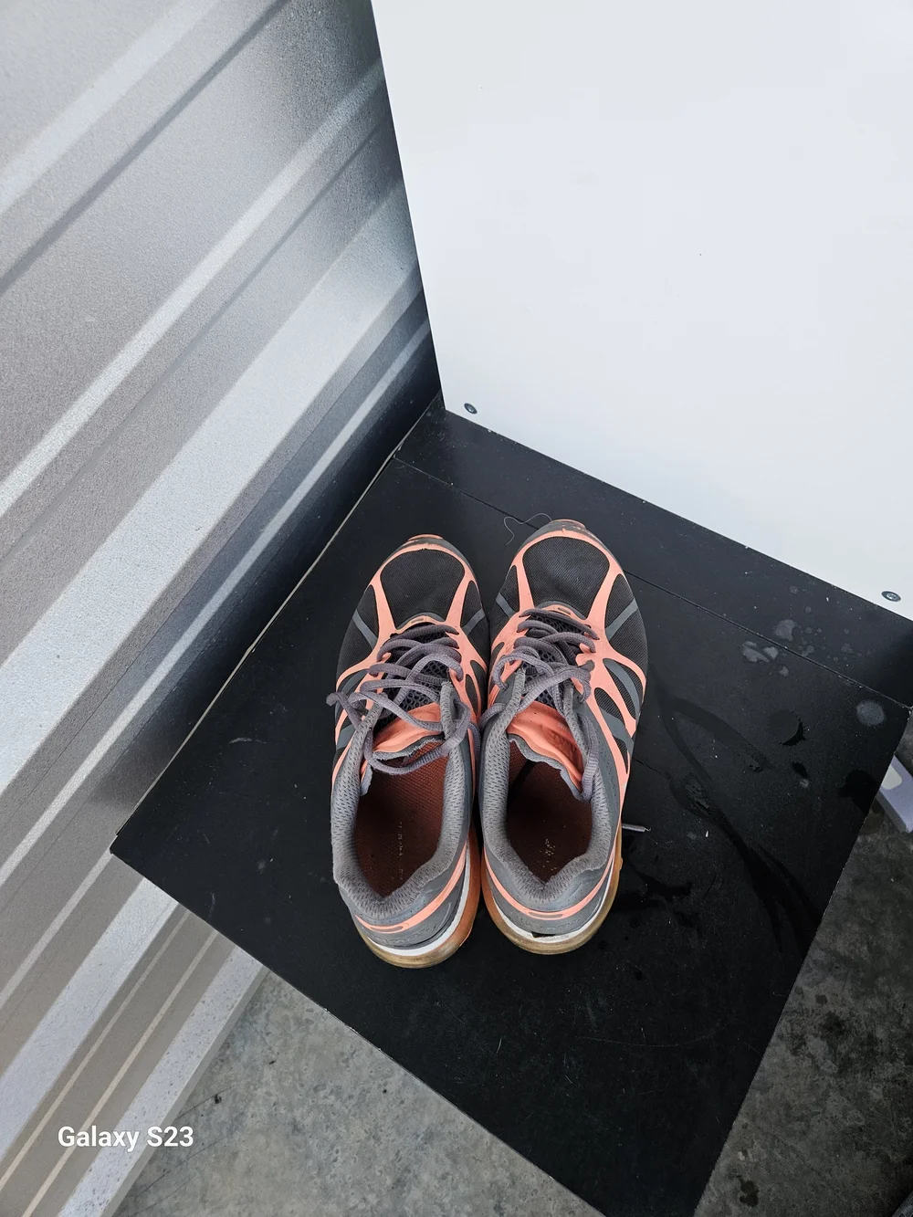 Nike Air Max+ 2012 Women’s 7 Dark Grey Coral Orange Running Shoes